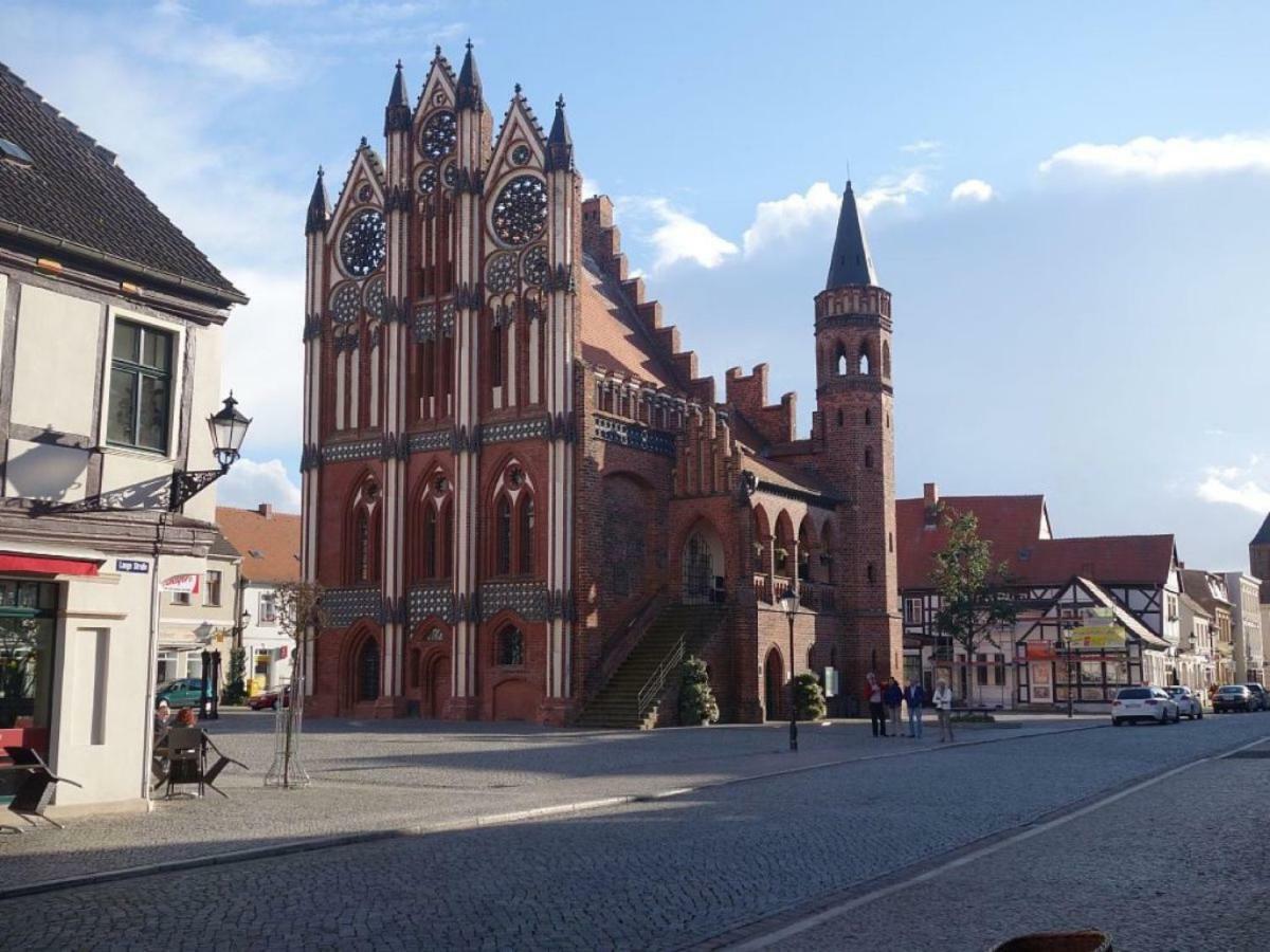 Schrot-Kontor Villa Tangermünde Buitenkant foto