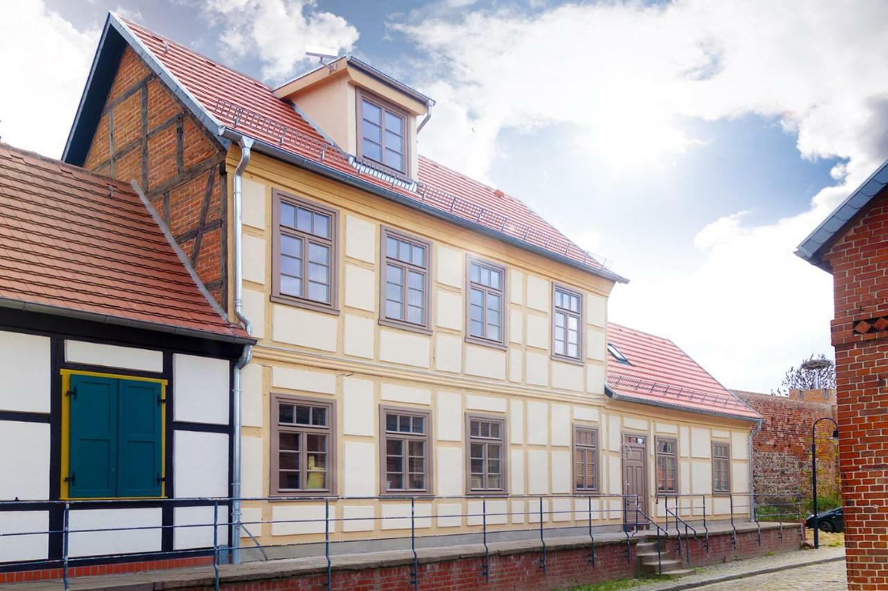Schrot-Kontor Villa Tangermünde Buitenkant foto